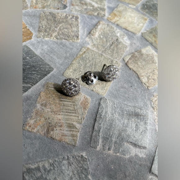 Lafonn Sterling Silver CZ stud earrings - Picture 5 of 9